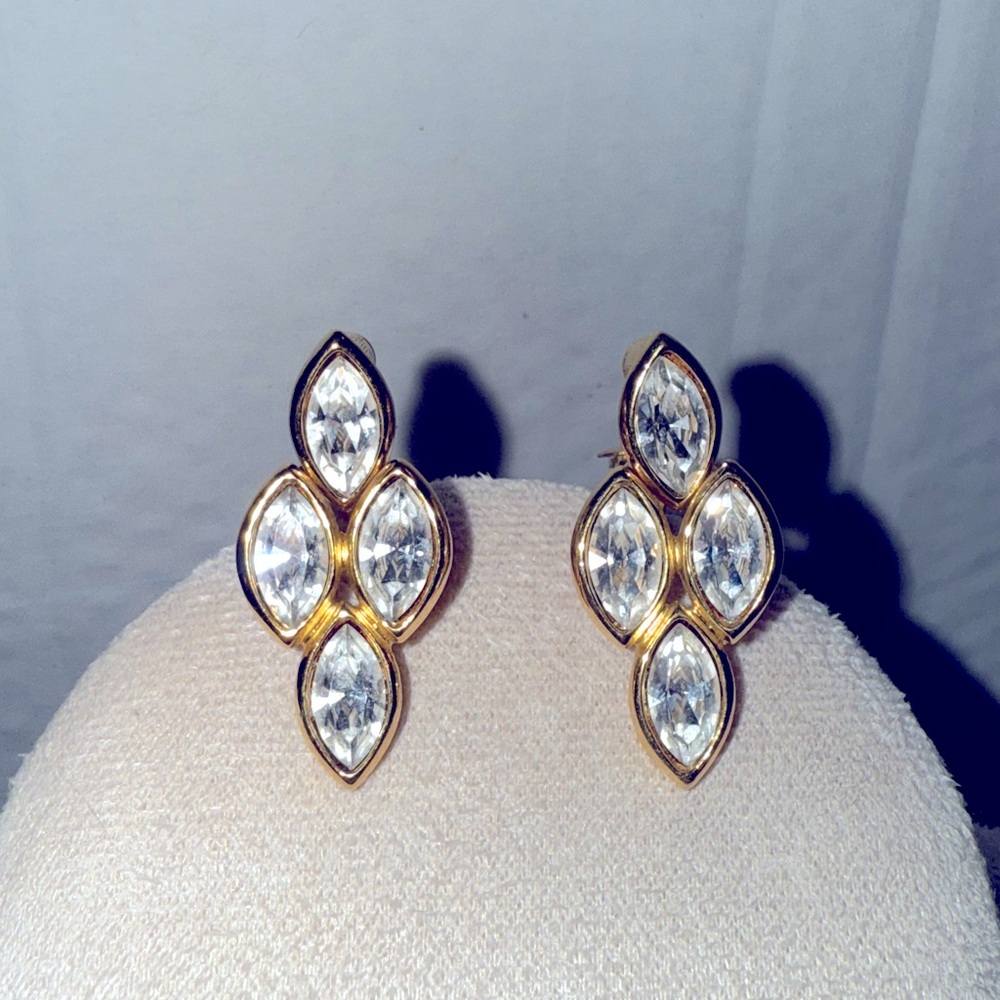 Vintage Napier Runway Screw back Clip on earrings gold tone and rhinestone